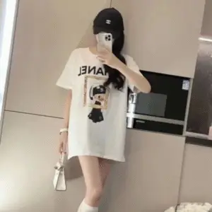 CHANEL France Trendy T-Shirt