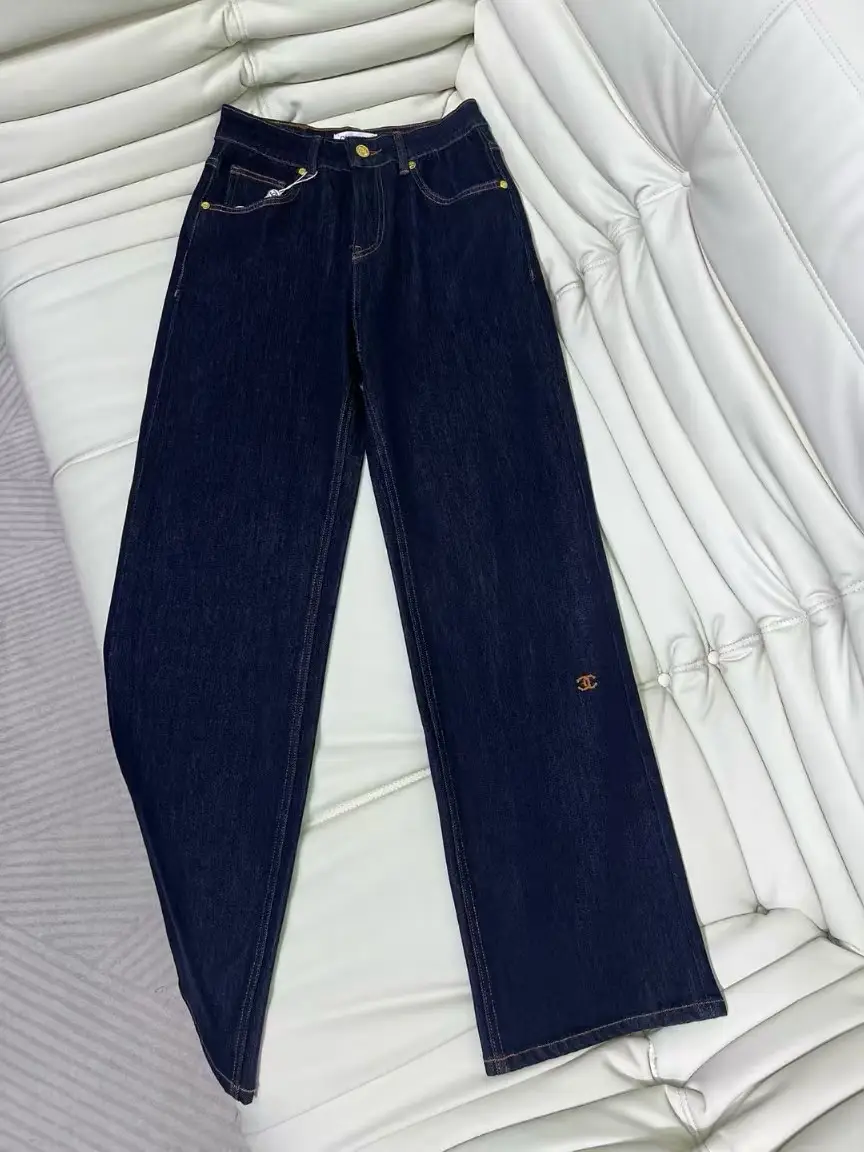 CHANEL Women Flared High-Rise Dark Jeans CHANEL Women Flared High-Rise Dark Jeans