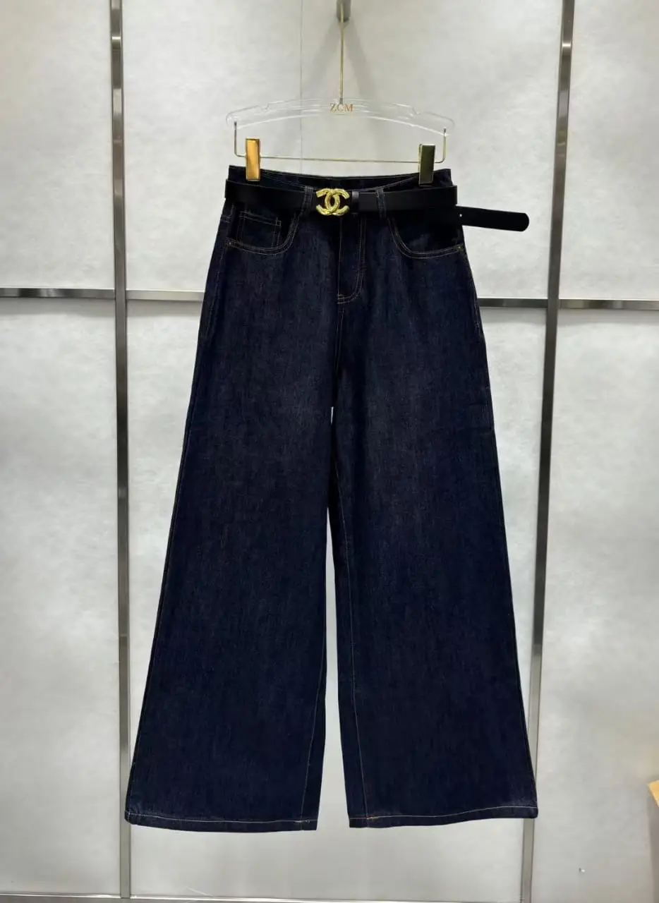 CHANEL Regular Fit Jeans CHANEL Regular Fit Jeans