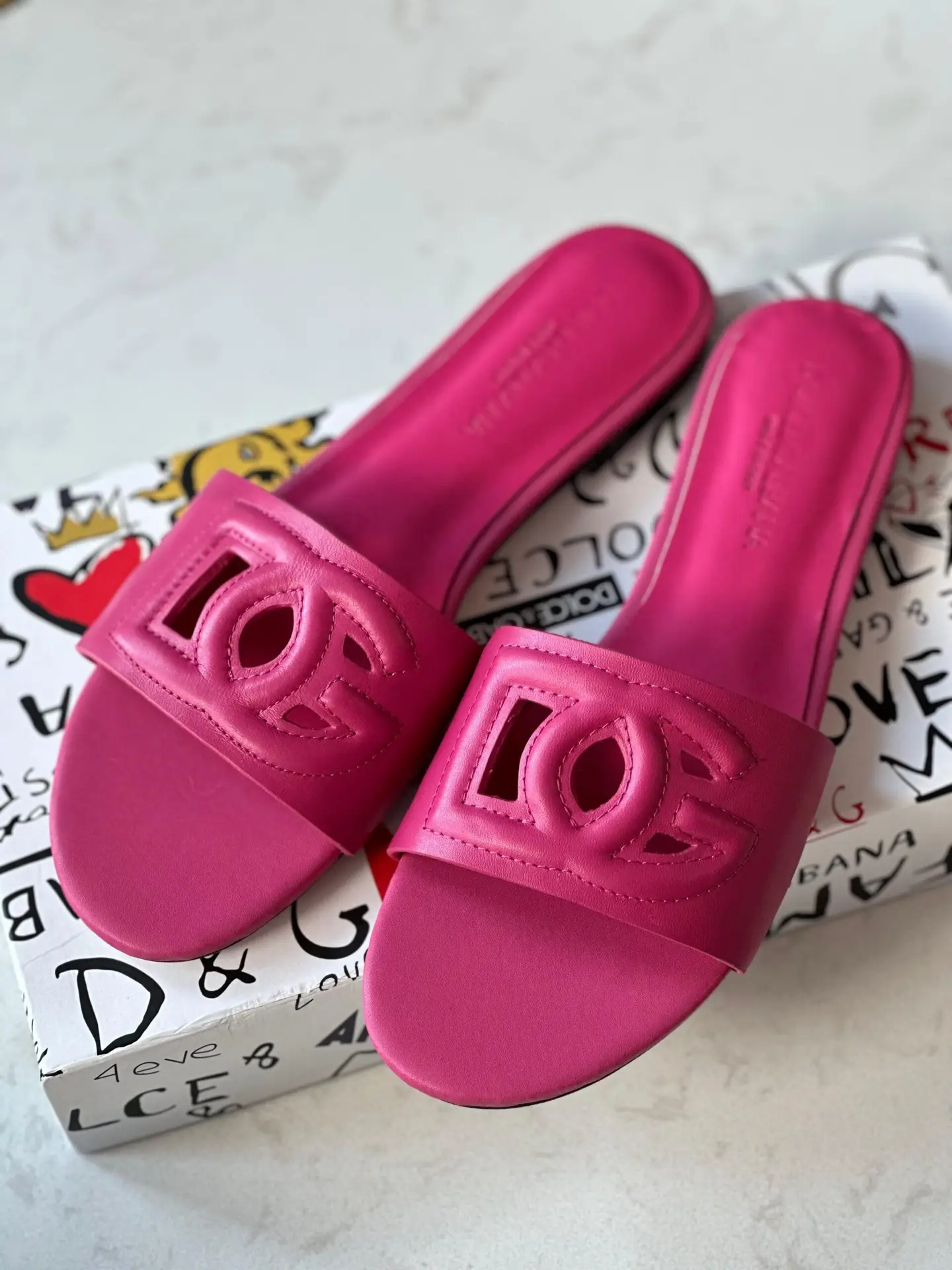 Dolce & Gabbana DG Logo Leather Slide Sandals Dolce & Gabbana DG Logo Leather Slide Sandals