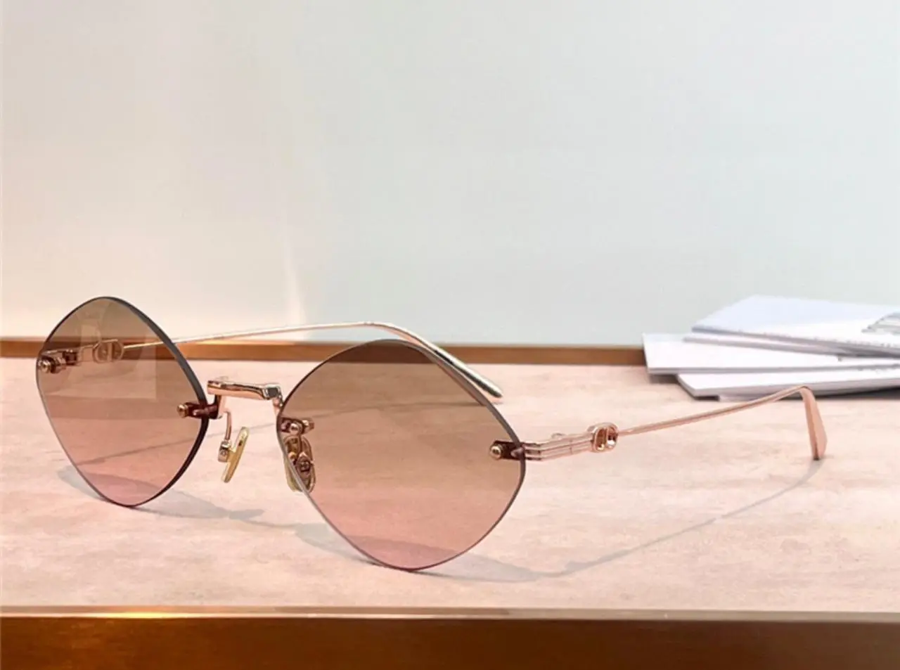 DIOR Rimless Gold Diamond Sunglasses DIOR Rimless Gold Diamond Sunglasses