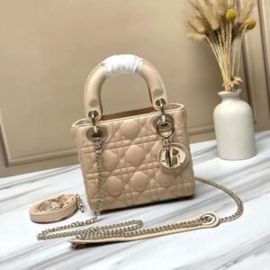 DIOR
