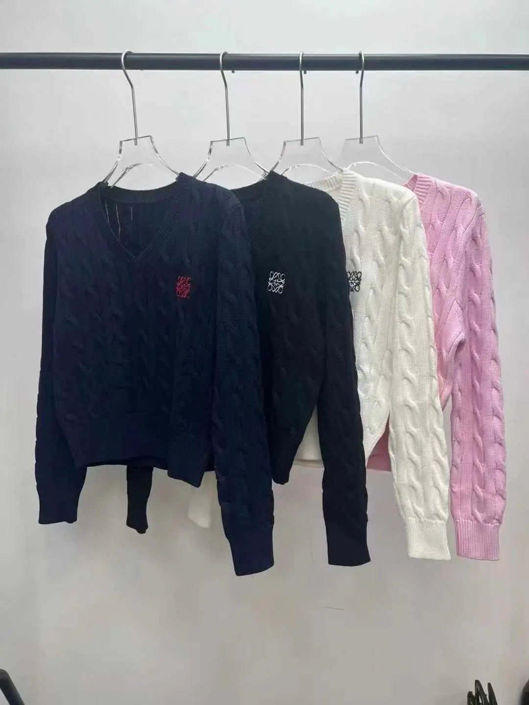 L OE WE Loose Knit Pullover Sweater L OE WE Loose Knit Pullover Sweater