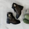 LOUSE VUITTON