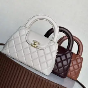 CHANEL Kelly Bag