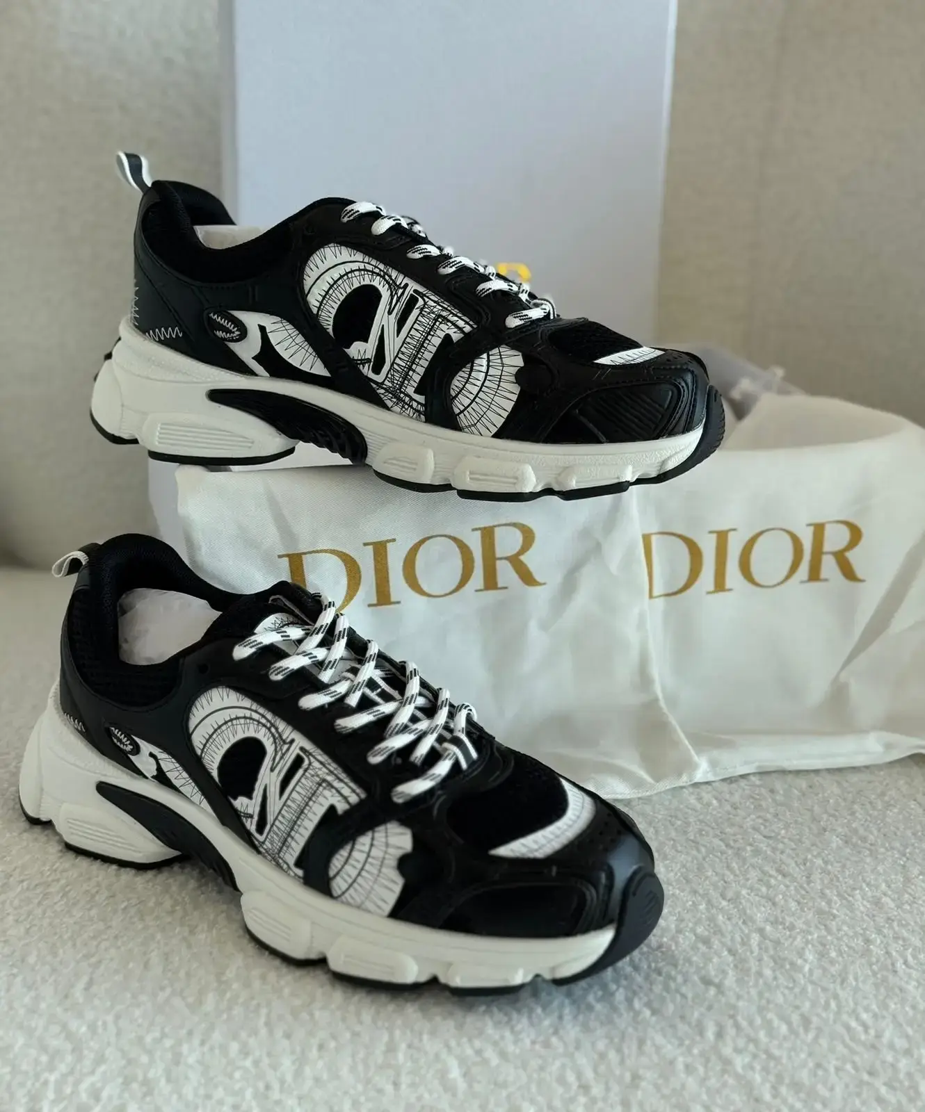 Dior Chrono Sneaker Black & White Dior Chrono Sneaker Black & White