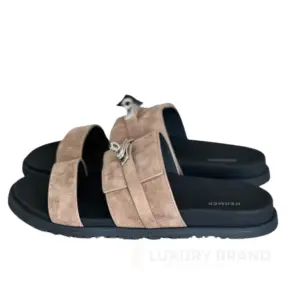 HERMES Velvet Embroidered Mules Sandals