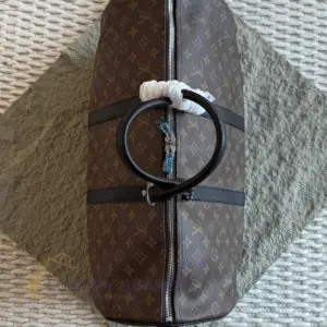LOUIS VUITTONLOUIS VUITTON